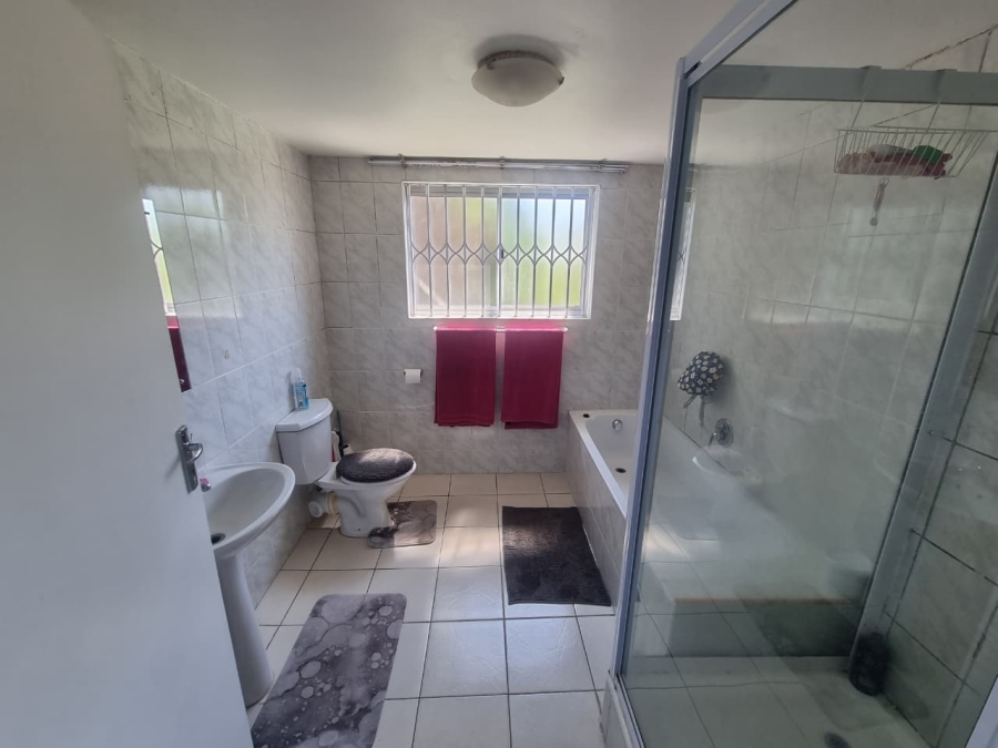 To Let 4 Bedroom Property for Rent in Claremont Western Cape